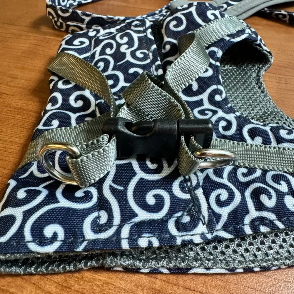 Never used: Small dog/kitten harness by Sutepet